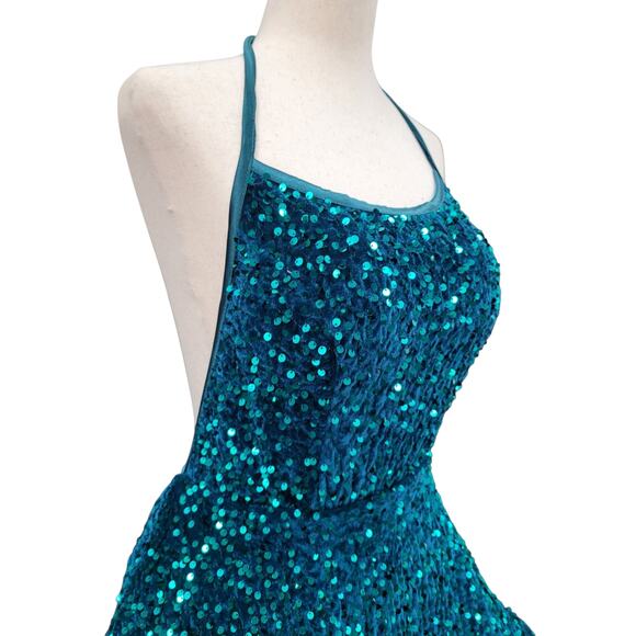NWT Teal Halter Scoop Neck Sequin Short Dress - Picture 6 of 13